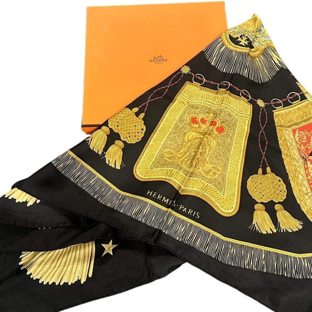 HERMES Carre 90 "Poste et Cavalerie" Silk 100% Silk Scarf with Box - Very Good